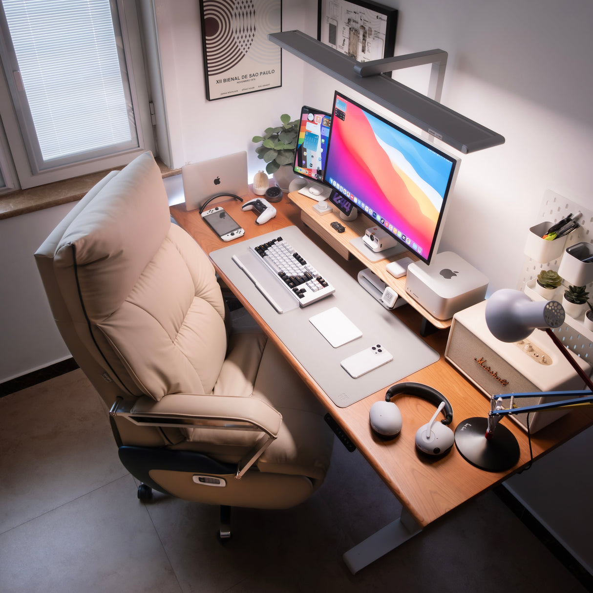 M80 Powered Office Chair