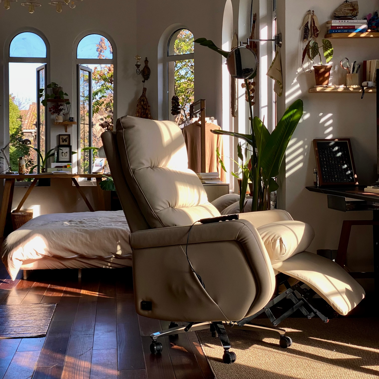 M63 Powered Office Chair