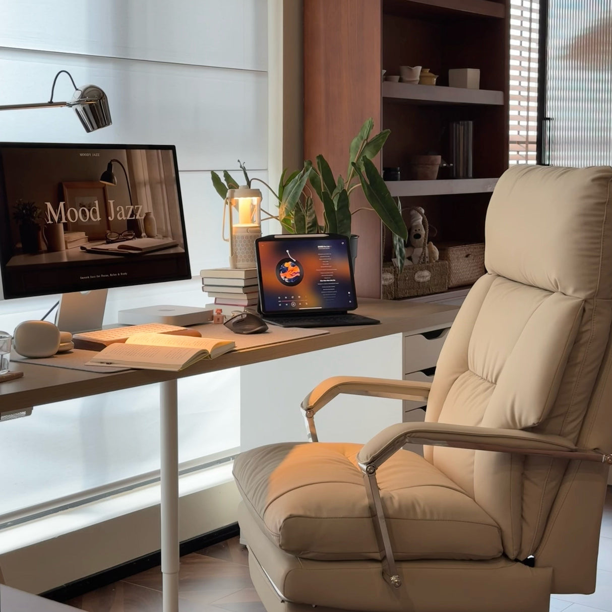 M76 Office Chair