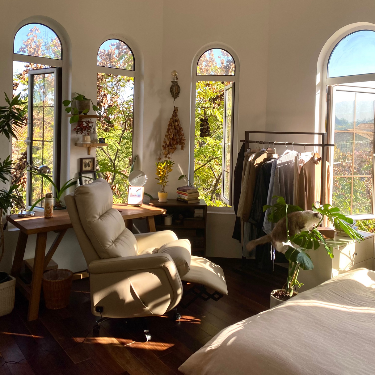 M63 Powered Office Chair